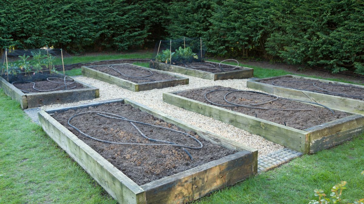 Putting Your Garden To Bed