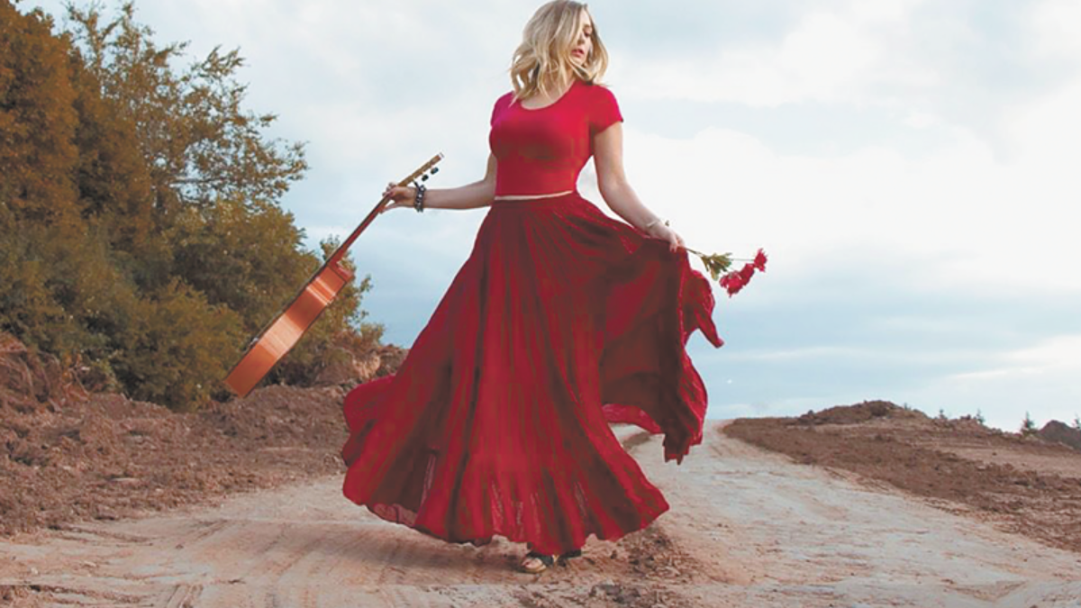 Sunday Songwriter Series: Marbrisa