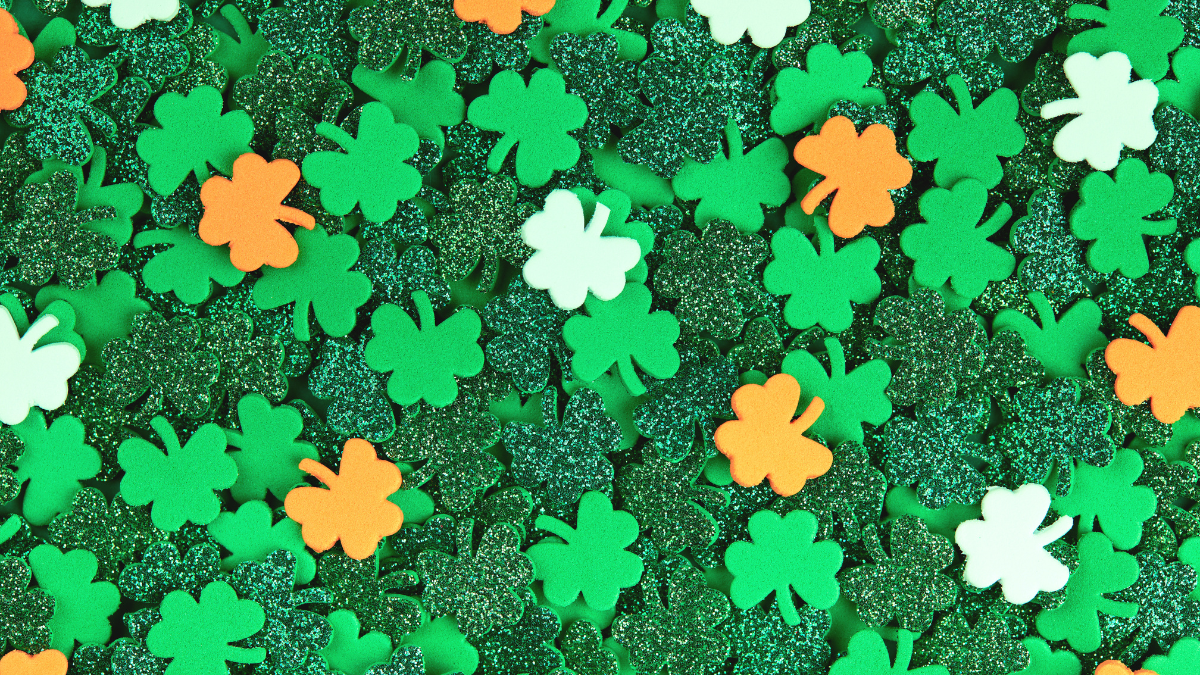 St Patrick's Day Mosaic Paper Shamrocks (S)